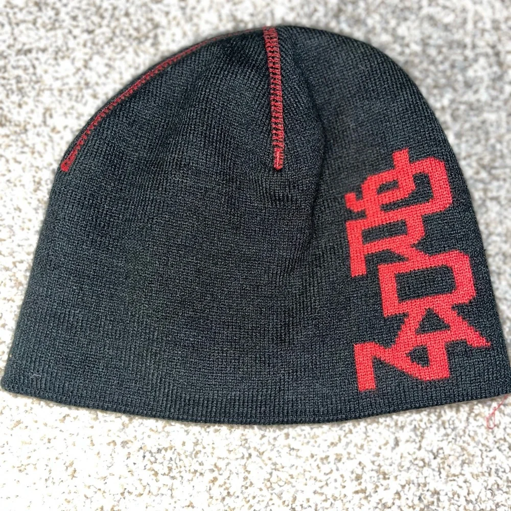 Jordan‎ Black and Red Beanie